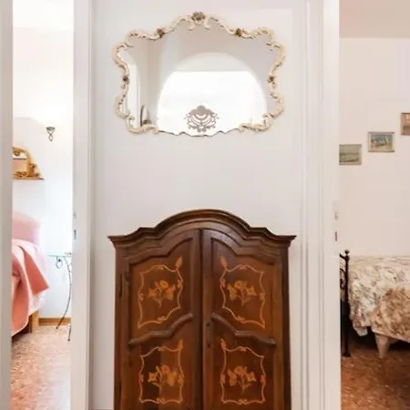 Ca' Della Madoneta - Vista Canale Appartement Venetië
